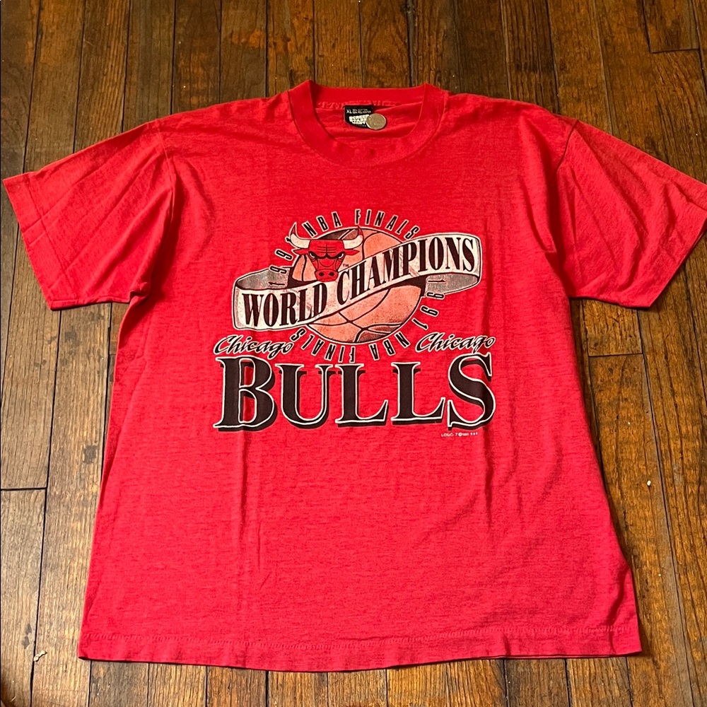 Vintage Chicago Bulls 90s World Champions T shirt